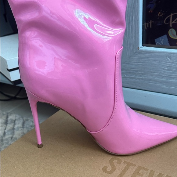 Steve Madden Glossy Pink Heeled Boots - Picture 7 of 12